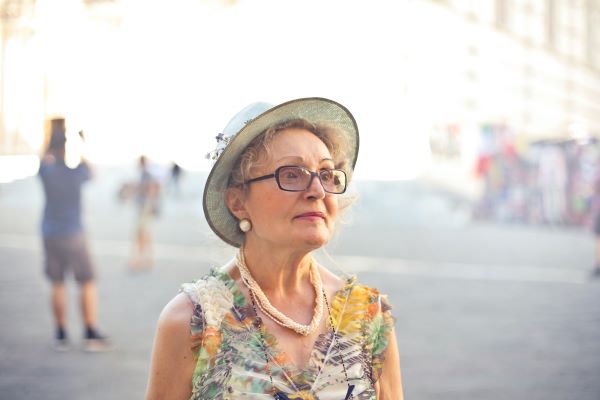 70th Birthday Gift Ideas for Mom to Feel Cherished