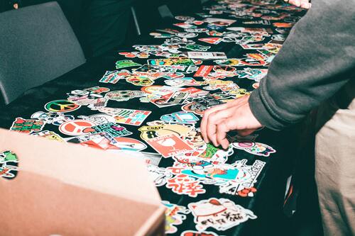 How to Choose the Perfect Design for Your Custom Sticker