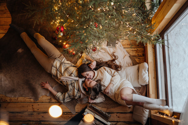 36 Thoughtful Christmas Gifts for Couples